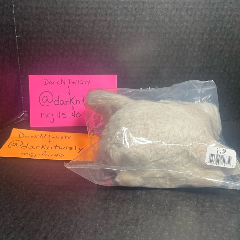 LAST ONE!!! BNWT RETIRED JELLYCAT CABOODLE BUNNY SEALED IN PLASTIC - Picture 4 of 10